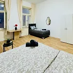 Comfy Studio Apt, 10Min Transport To Stadthalle