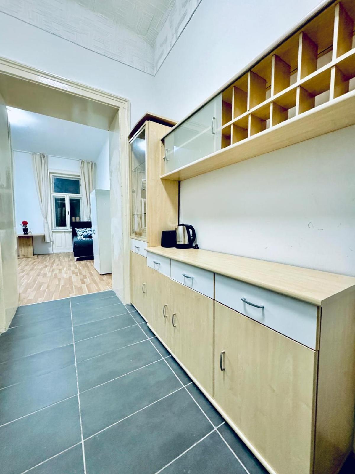 Comfy Apt, 10min Transport To Stadthalle * Wien