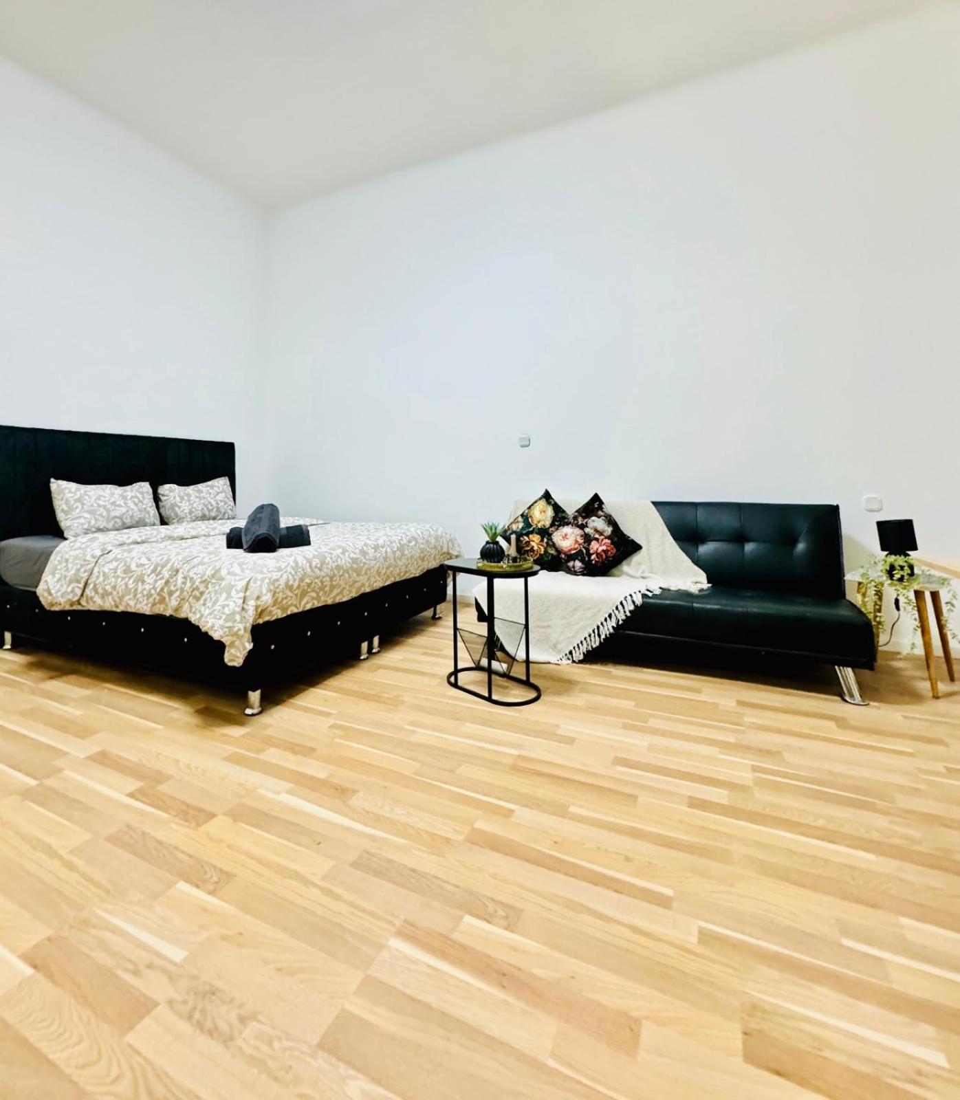 Comfy Apt, 10min Transport To Stadthalle Wien