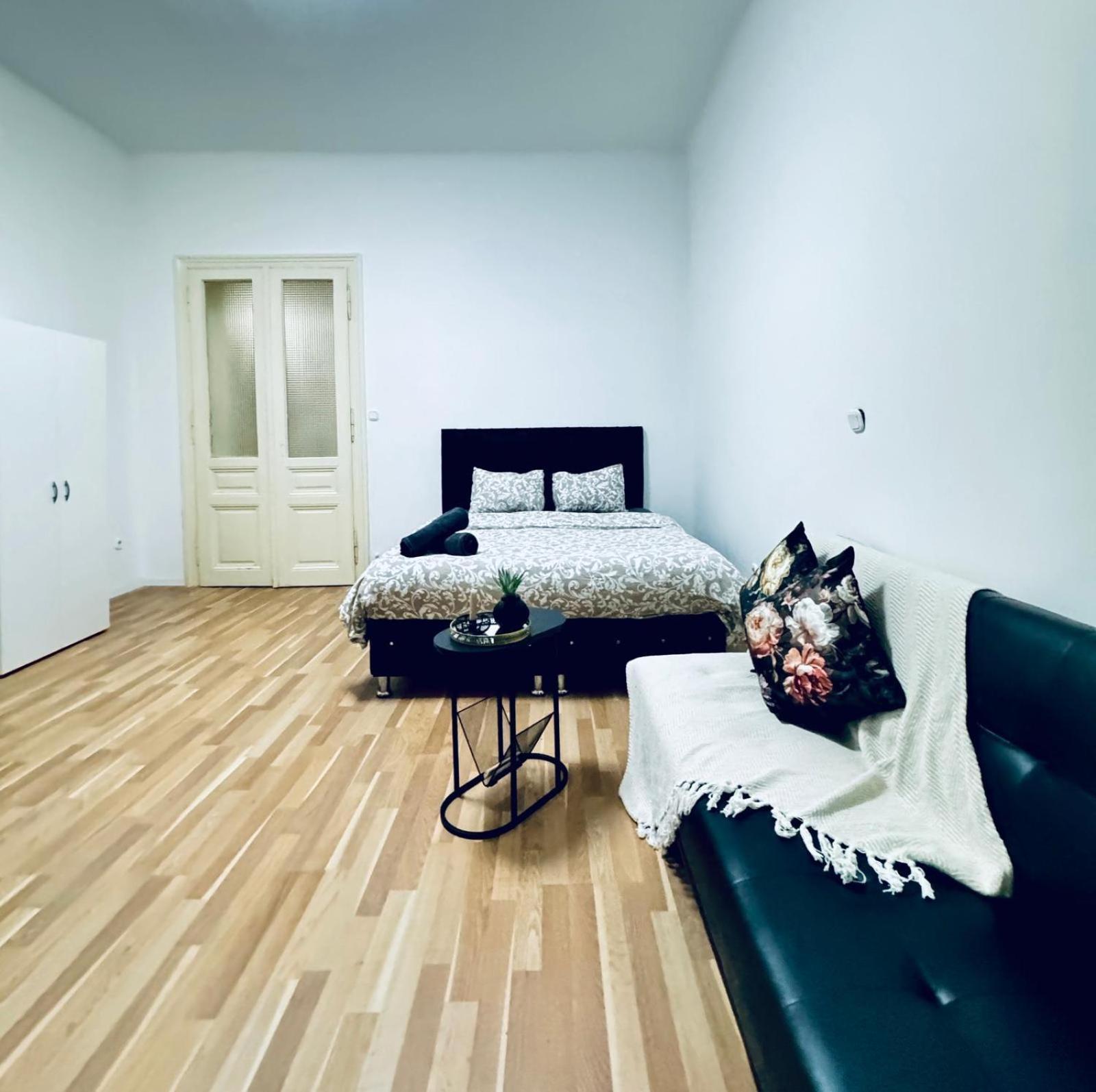 Comfy Apt, 10min Transport To Stadthalle